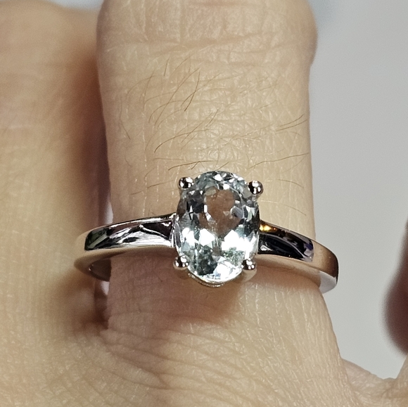 Genuine Aquamarine Solitaire Ring in Sterling Silver Size 7! - Picture 6 of 7